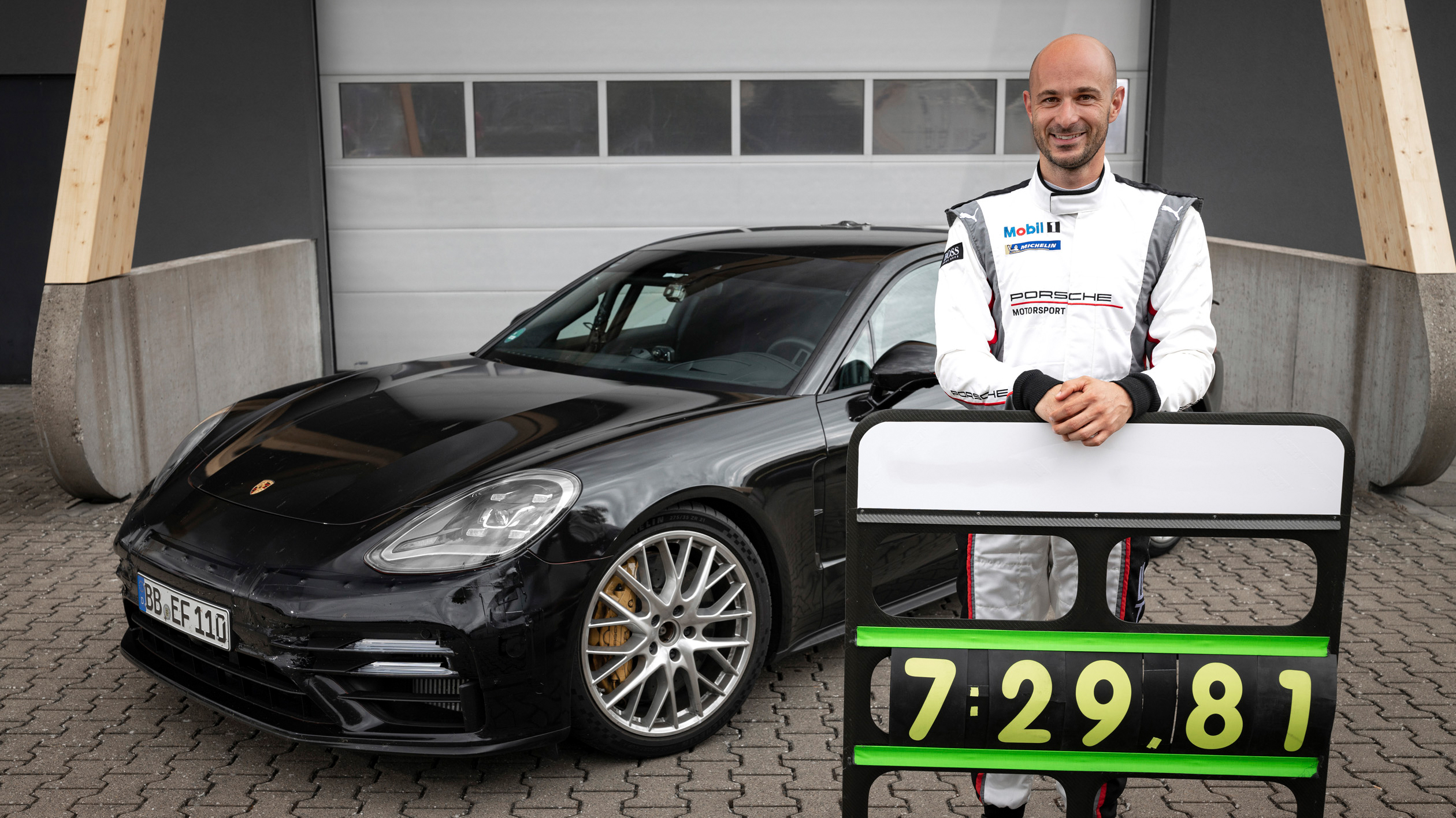 Porsche Panamera Nürburgring Laptime with Lars Kern